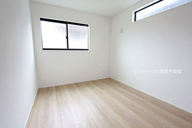 1号棟：2面採光で明るい室内！(2025年07月撮影)