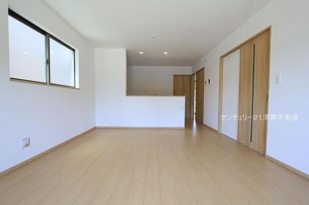 2号棟：ご家族みんながゆったり寛げるリビング(2025年08月撮影)