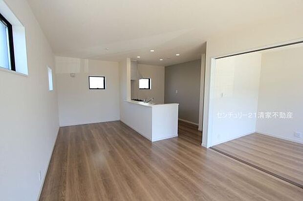 1号棟：ご家族みんながゆったり寛げるリビング(2025年08月撮影)