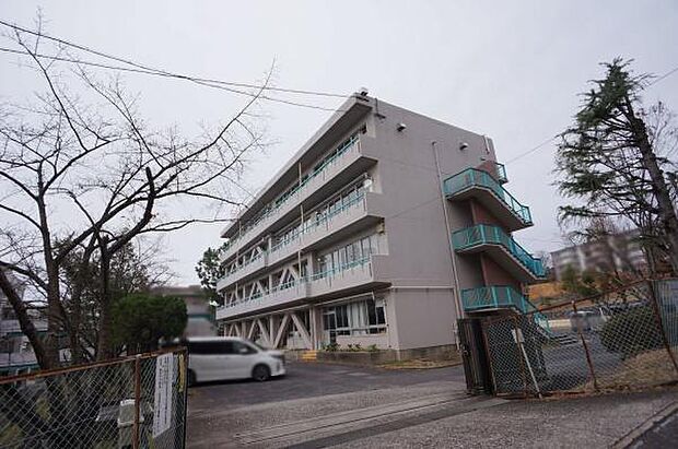 高森台小学校まで1000m、高森台小学校まで1000m(徒歩約13分)
