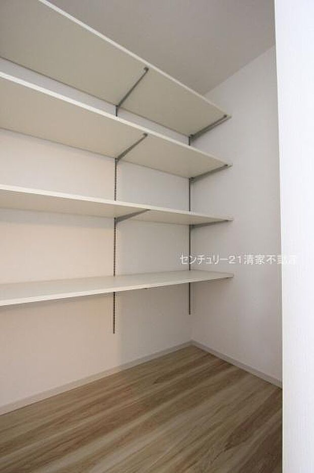 可動棚のある洗面室!(2025年08月撮影)