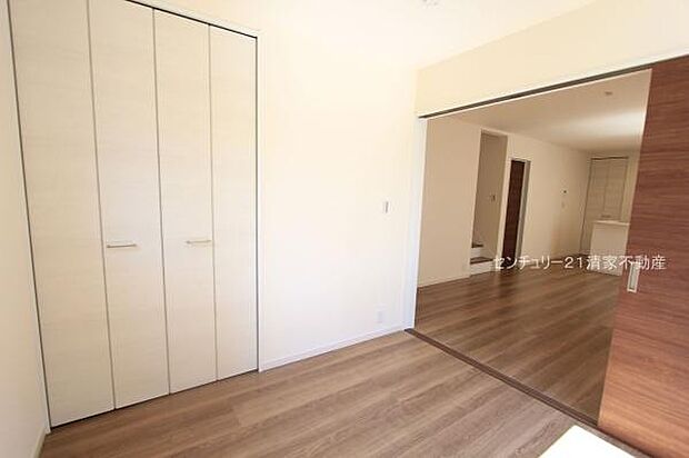 2号棟：子供部屋にも嬉しい全居室収納スペース(2025年09月撮影)