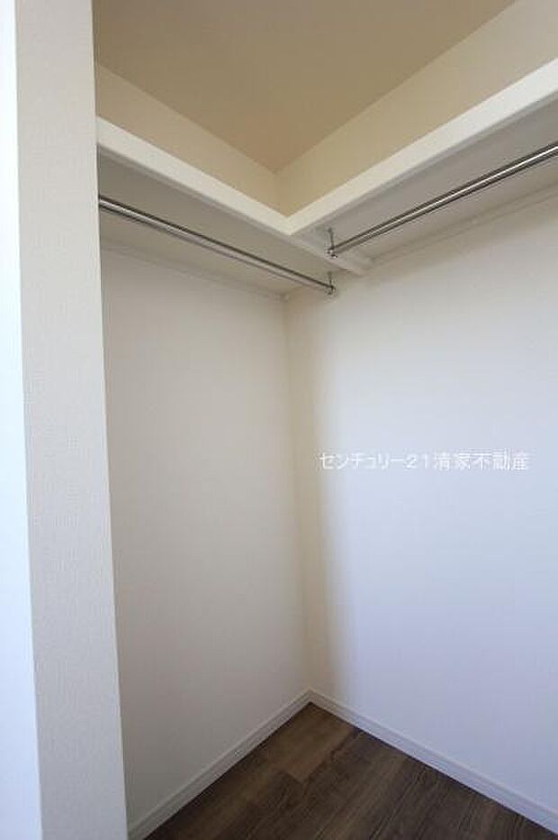 2号棟：たっぷり収納のウォークインクローゼット！(2025年09月撮影)