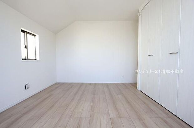 B号棟:全居室収納ありで住空間スッキリ!(2025年10月撮影)