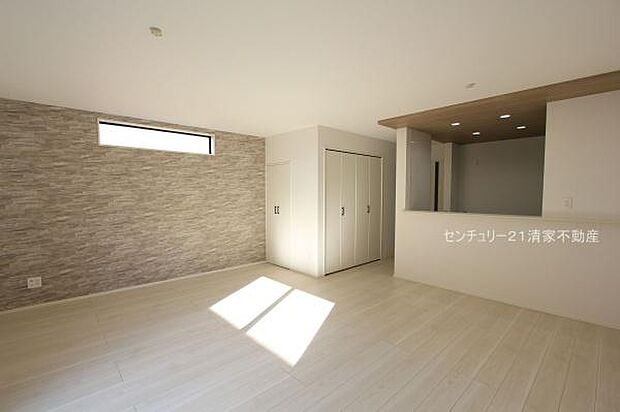 ご家族みんながゆったり寛げるリビング(2025年11月撮影)