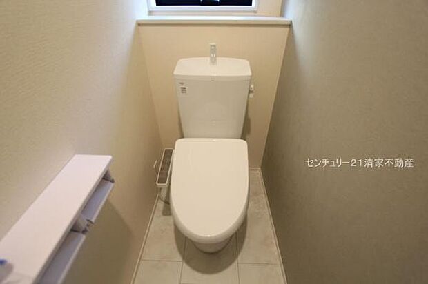 温水洗浄便座付きトイレ！(2025年09月撮影)