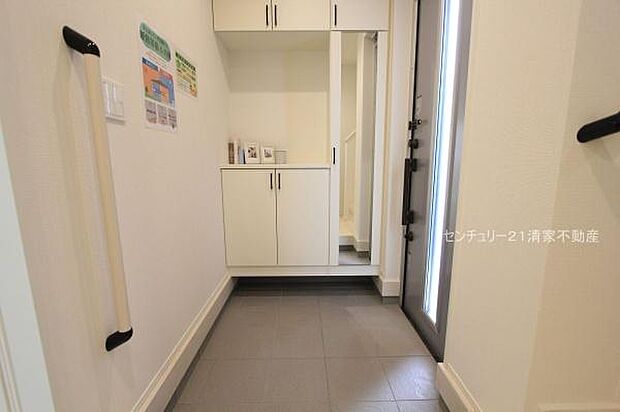 1号棟:便利なシューズボックス付き!(2025年11月撮影)