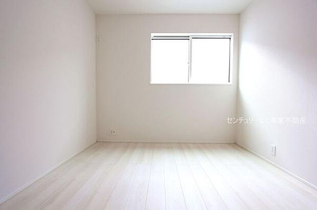 1号棟:陽光ふりそそぐ明るい室内!(2025年11月撮影)