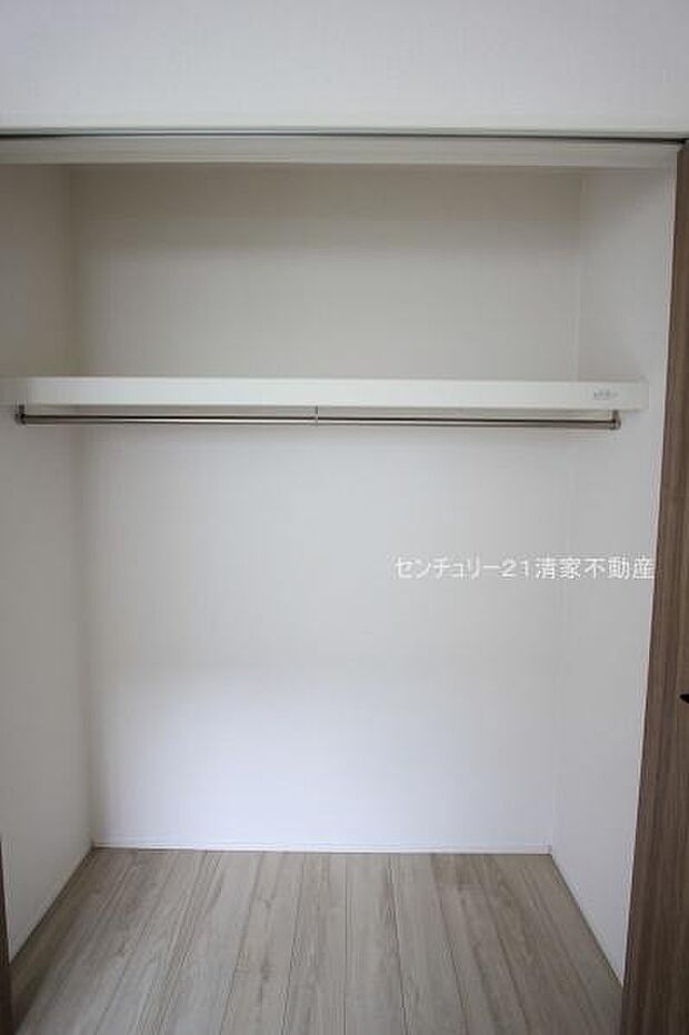 2号棟：家族みんなの収納にゆとりのクローゼット(2025年11月撮影)