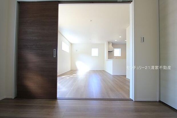 1号棟:クローゼット付きでお部屋すっきり(2025年10月撮影)