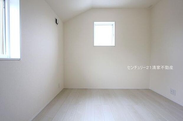 1号棟：2面採光で明るい室内！(2025年09月撮影)