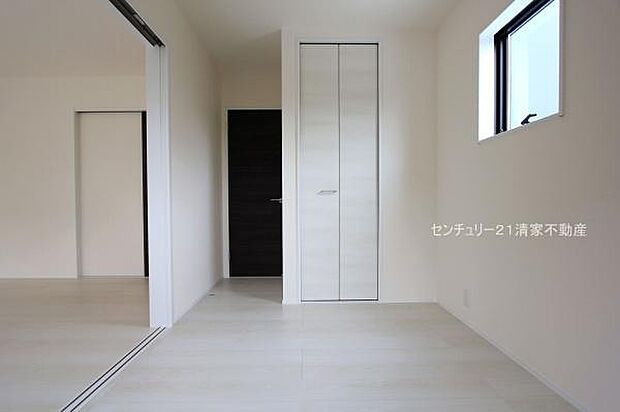 2号棟：子供部屋にも嬉しい全居室収納スペース(2025年09月撮影)