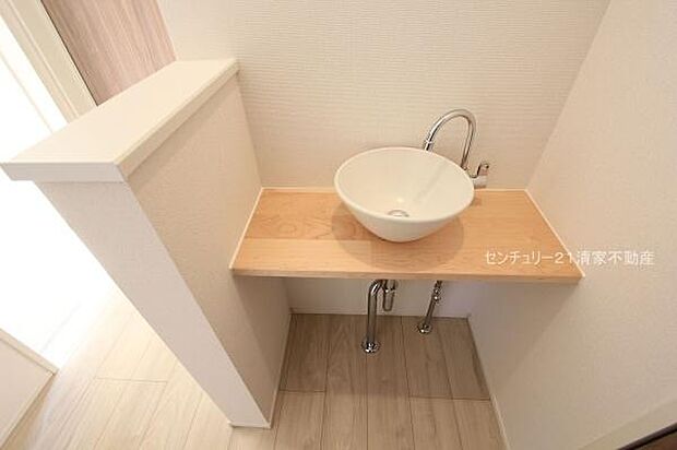 1号棟：2階に洗面スペースあり(2025年11月撮影)