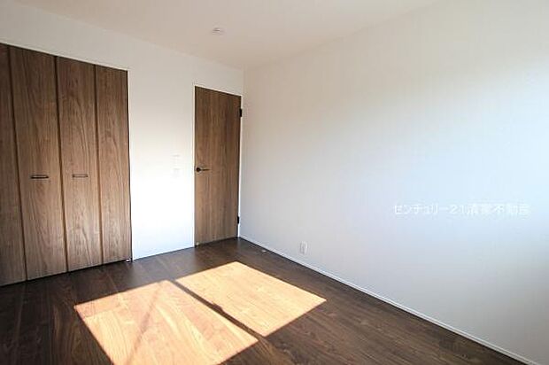 2号棟：子供部屋にも嬉しい全居室収納スペース(2025年11月撮影)