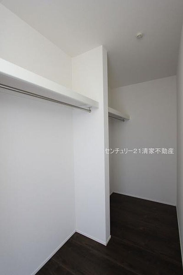 2号棟：すっきり片付くウォークインクローゼット(2025年11月撮影)
