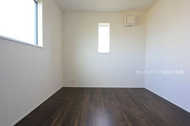 2号棟：2面採光で明るい室内！(2025年11月撮影)
