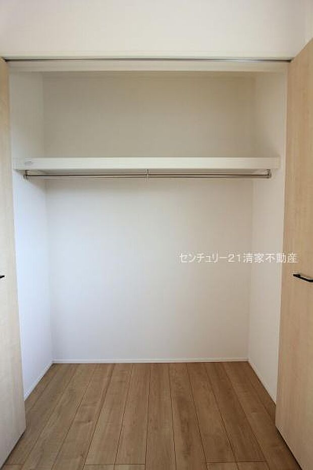 3号棟:たっぷり収納のクローゼット!(2025年11月撮影)