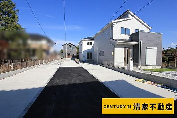 3号棟:駐車スペース2台分あり!(2025年11月撮影)