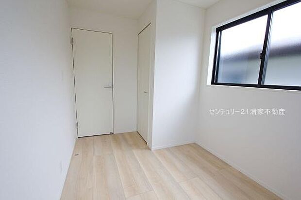 1号棟:子供部屋にも嬉しい全居室収納スペース(2025年10月撮影)