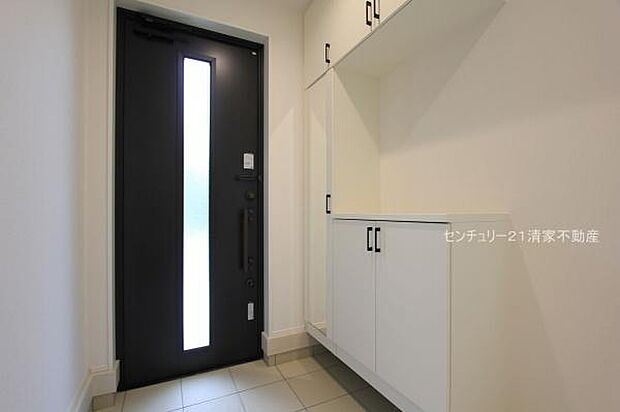 1号棟：便利なシューズボックス付き！(2025年12月撮影)