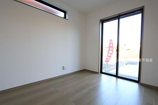 Ａ号棟：陽光ふりそそぐ明るい室内！(2025年12月撮影)