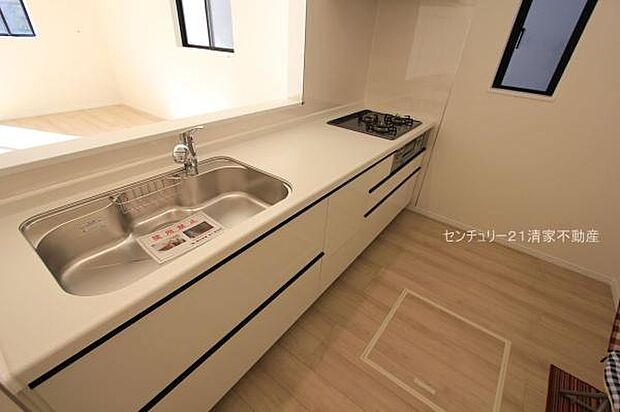 Ｂ号棟：家族との会話が弾む対面式キッチン！(2025年12月撮影)