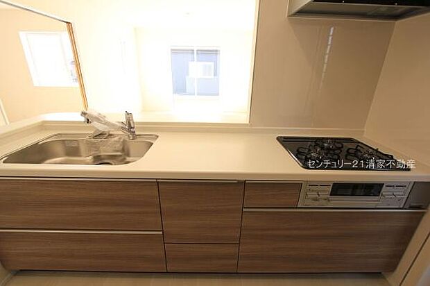 2号棟：家族との会話が弾む対面式キッチン！(2025年12月撮影)