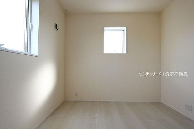 2号棟：2面採光で明るい室内！(2025年12月撮影)