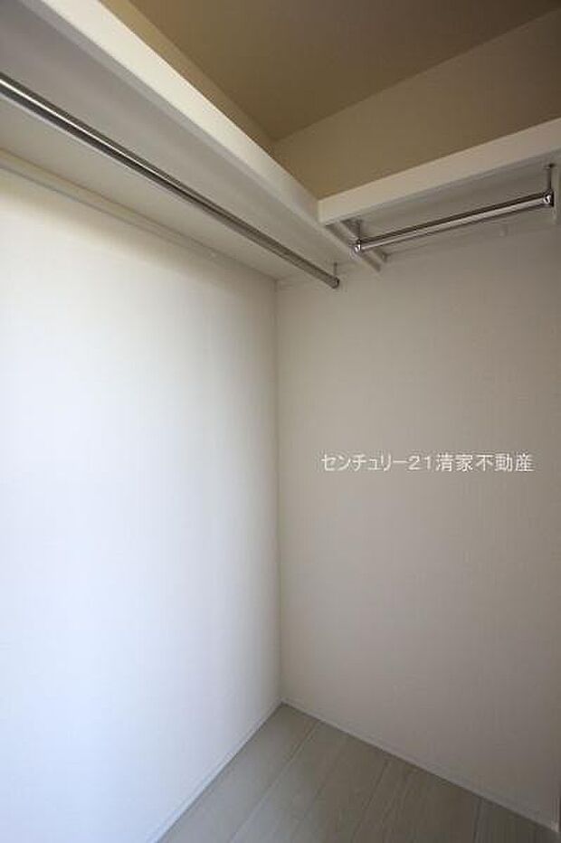 2号棟：すっきり片付くウォークインクローゼット(2025年12月撮影)