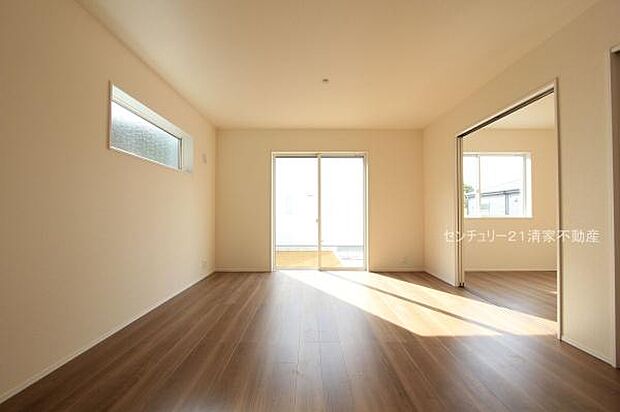 3号棟:ご家族みんながゆったり寛げるリビング(2025年12月撮影)