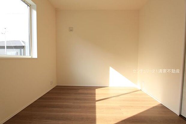 3号棟:明るい陽光が差し込む快適な住まい(2025年12月撮影)