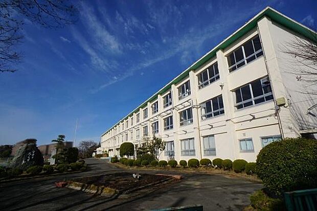 藤山台中学校まで1300m、藤山台中学校まで1300m(徒歩約17分)