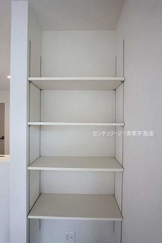 1号棟：洗面室に便利な可動棚あり！(2026年01月撮影)