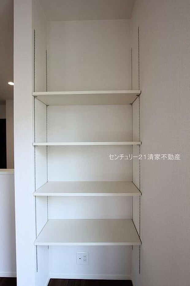 2号棟：高さを調整できる便利な棚を完備(2026年01月撮影)