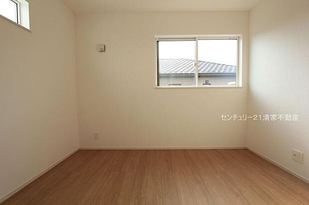 2面採光で明るい室内！(2026年01月撮影)