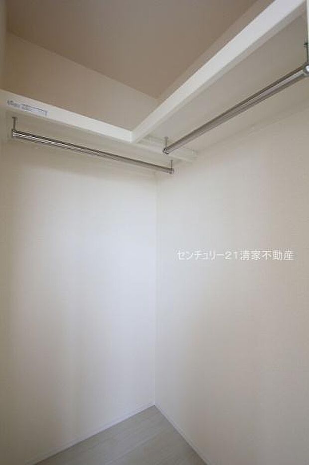 収納力のあるウォークインクローゼット！(2026年01月撮影)