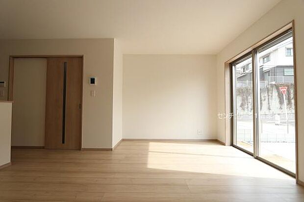 A号棟:光あふれる心地よいリビング空間(2026年02月撮影)