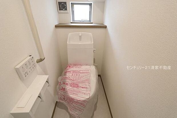 B号棟:手すりがついているため、ご年配の方も安心(2026年02月撮影)