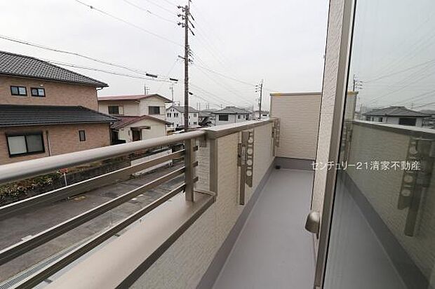 B号棟:陽当たり良好な南向きバルコニー!(2026年02月撮影)