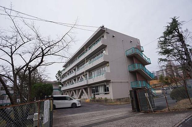 高森台小学校まで500m、高森台小学校まで500m(徒歩約7分)