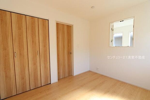 陽光ふりそそぐ明るい室内!(2026年03月撮影)