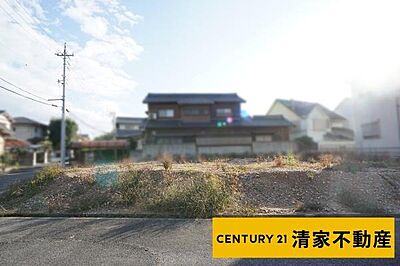 外観:北東角地で開放的&通風良好!(2025年11月撮影) 外観:北東角地で開放的&通風良好!(2025年11月撮影)