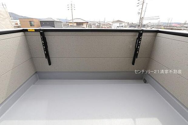 1号棟:広々バルコニーでお洗濯ラクラク(2026年03月撮影)