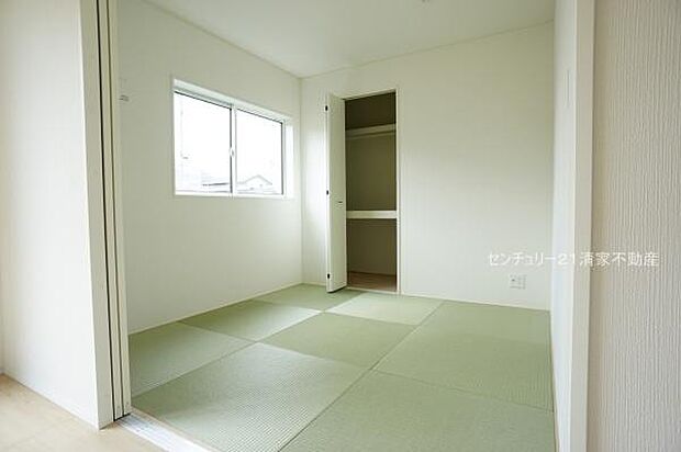 2号棟:お子様の遊び場に最適な和室!(2026年03月撮影)