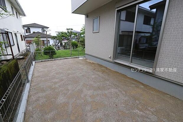1号棟：お子様も嬉しいお庭付き！(2026年06月撮影)
