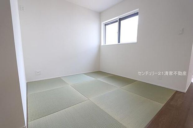 1号棟:小さなお子様のお世話に大活躍の和室(2026年03月撮影)