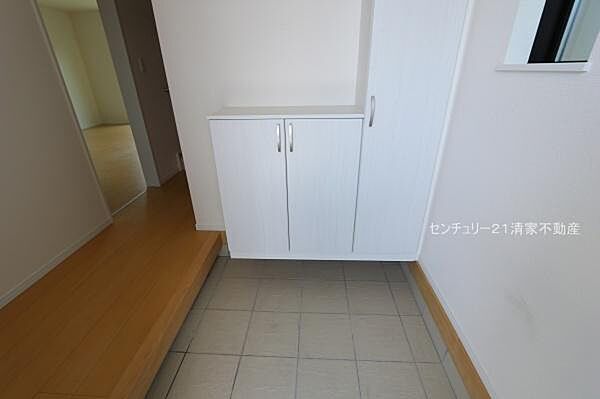 Ｂ号棟：便利なシューズボックス付き！(2026年07月撮影)