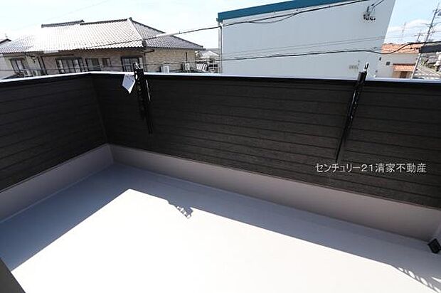 広々バルコニーでお洗濯ラクラク(2026年08月撮影)