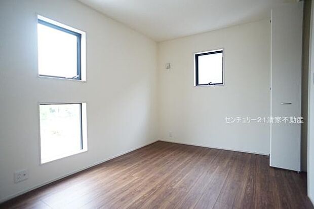2号棟:子供部屋にも嬉しい全居室収納スペース(2026年09月撮影)