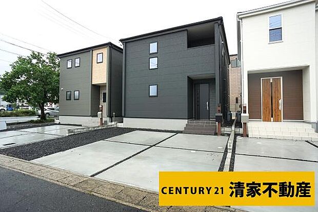 2号棟:駐車スペース2台分あり!(2026年09月撮影)